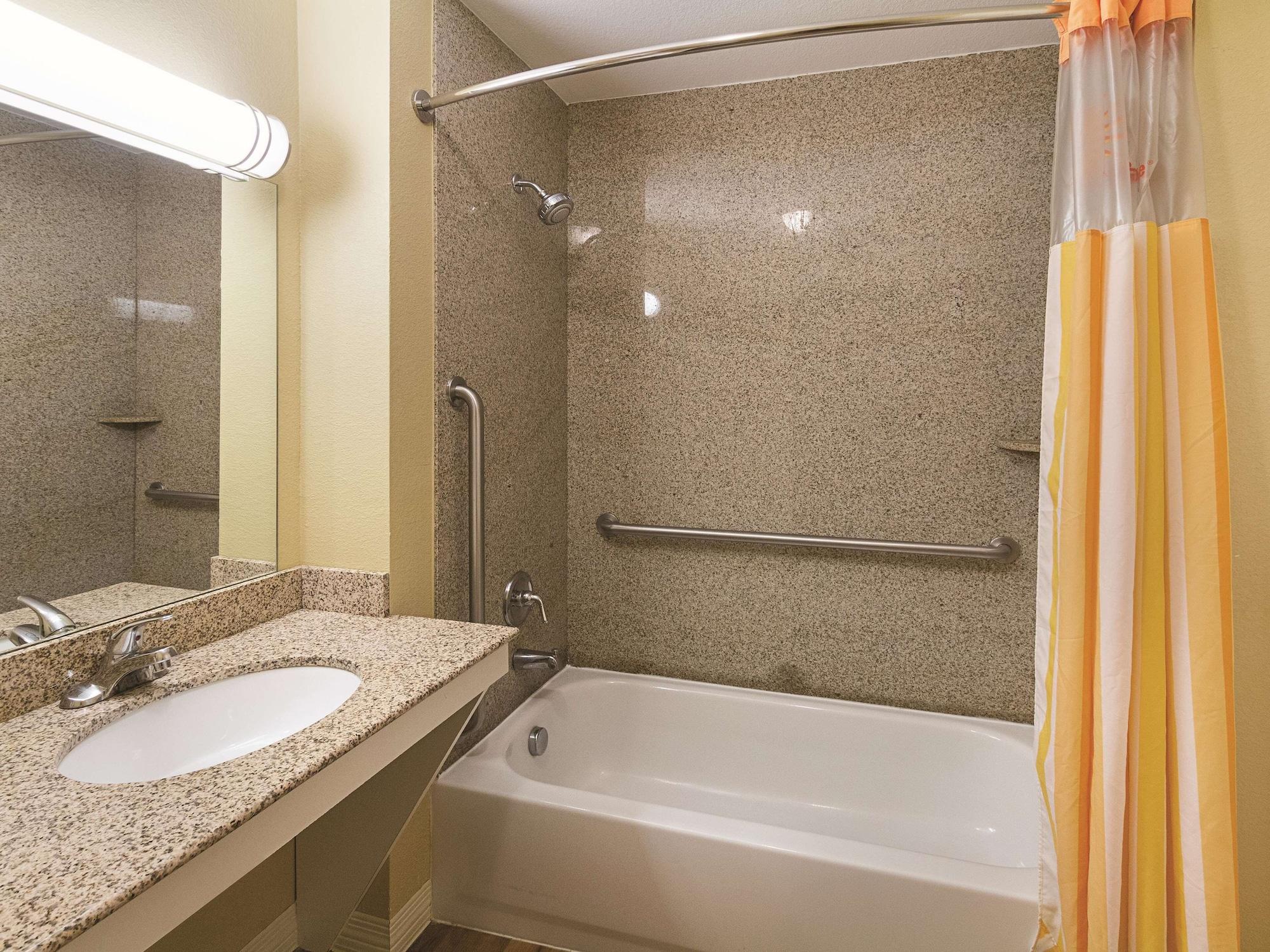La Quinta By Wyndham Waxahachie Hotel Eksteriør billede